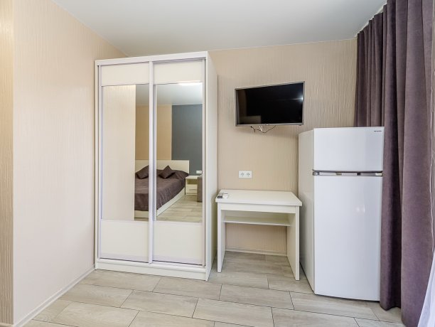 Люкс №5 однокомнатный, гостевой дом «LIBERTY», Кирилловка. Фото 7