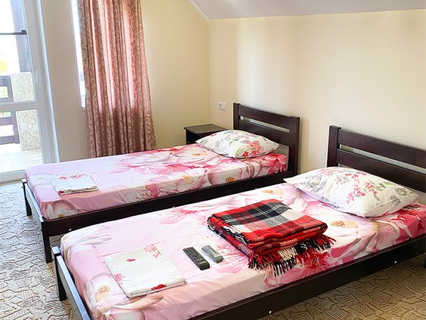 Люкс №1 трехкомнатный, коттедж «Танитедж», Кирилловка. Фото 6