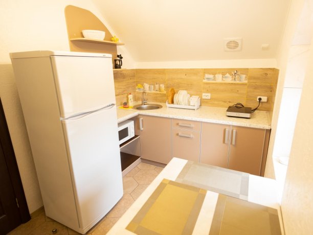 Люкс №4 двухкомнатный, коттедж «Танитедж», Кирилловка. Фото 8