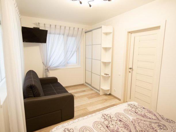 Люкс №7 однокомнатный, коттедж «Танитедж», Кирилловка. Фото 2