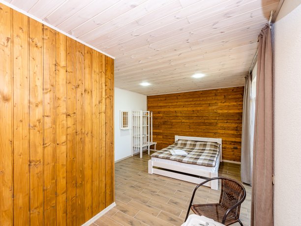 Люкс №31 2-х местный однокомнатный, база отдыха «Белая акула», Кирилловка. Фото 4