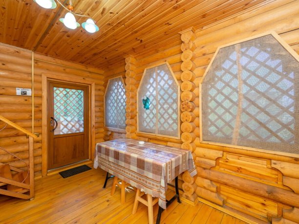 Коттедж №4 трехкомнатный, база отдыха «Маричка», Кирилловка. Фото 4