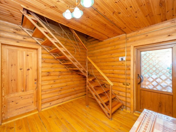 Коттедж №5 трехкомнатный, база отдыха «Маричка», Кирилловка. Фото 5