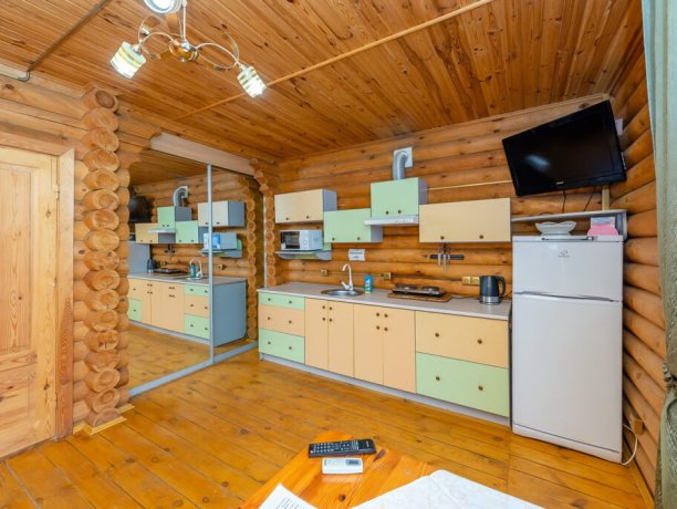 Коттедж №7 трехкомнатный, база отдыха «Маричка», Кирилловка. Фото 11