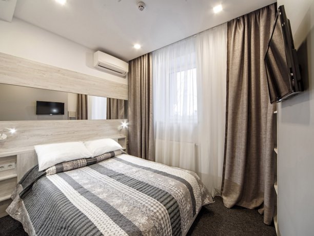 Стандарт №2 однокомнатный, гостиница «Lviv hotel "Sacvoyage"», Львов. Фото 1