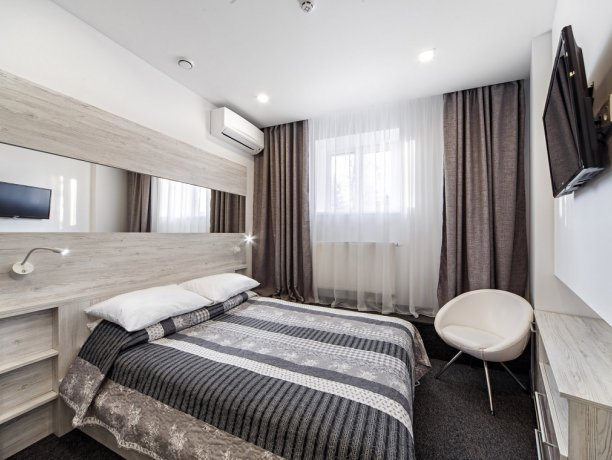 Стандарт №6 однокомнатный, гостиница «Lviv hotel "Sacvoyage"», Львов. Фото 4