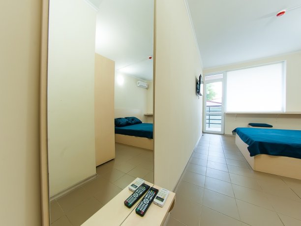 Стандарт №303 однокомнатный, база отдыха «Фрегат», Кирилловка. Фото 2