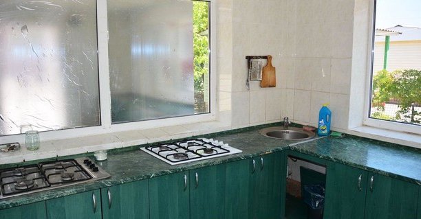 Домик №12 однокомнатный, база отдыха «Фрегат», Кирилловка. Фото 2