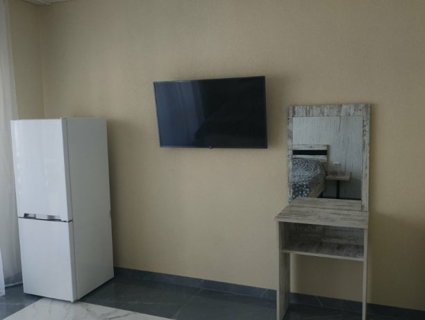 Люкс №4 (1 кот) двухкомнатный, база отдыха «Альфа», Кирилловка. Фото 3