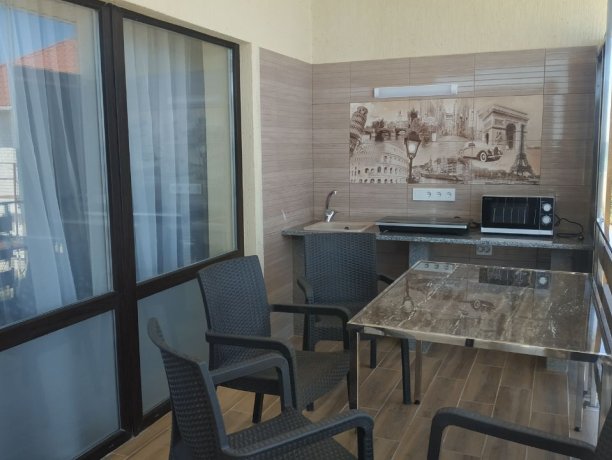 Люкс №4 (1 кот) двухкомнатный, база отдыха «Альфа», Кирилловка. Фото 5