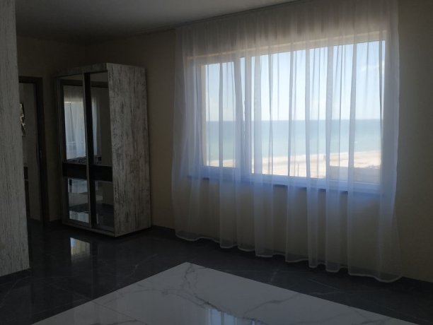 Люкс №3 (2 кот) двухкомнатный, база отдыха «Альфа», Кирилловка. Фото 7