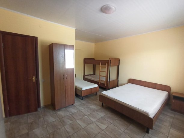 Полулюкс №2 (1 корп) однокомнатный, база отдыха «Золотое Руно», Кирилловка. Фото 2