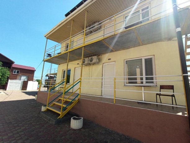 Полулюкс №3 (1 корп) однокомнатный, база отдыха «Золотое Руно», Кирилловка. Фото 2