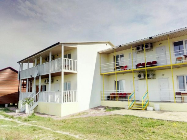 Люкс №3 (2 корп) однокомнатный, база отдыха «Золотое Руно», Кирилловка. Фото 4