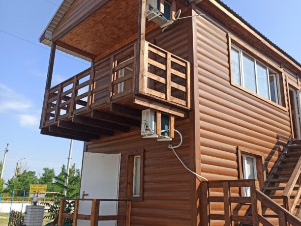 Люкс №5 VIP однокомнатный, база отдыха «Золотое Руно», Кирилловка. Фото 5