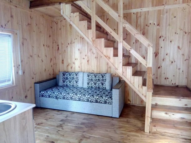 Коттедж №1 однокомнатный, база отдыха «Золотое Руно», Кирилловка. Фото 2