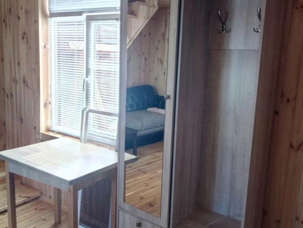 Коттедж №1 однокомнатный, база отдыха «Золотое Руно», Кирилловка. Фото 5