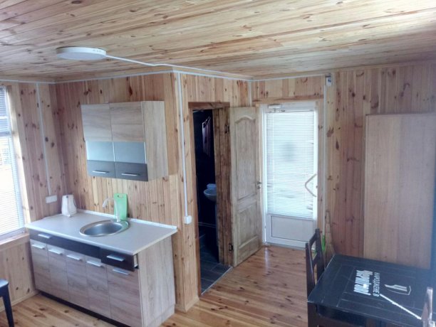 Коттедж №3 однокомнатный, база отдыха «Золотое Руно», Кирилловка. Фото 5