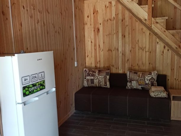 Коттедж №16 однокомнатный, база отдыха «Золотое Руно», Кирилловка. Фото 5