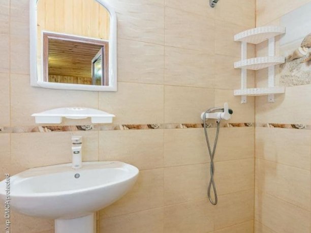 Люкс 4х-местный однокомнатный, гостевой дом «ГД "Триумф"», Кирилловка. Фото 5