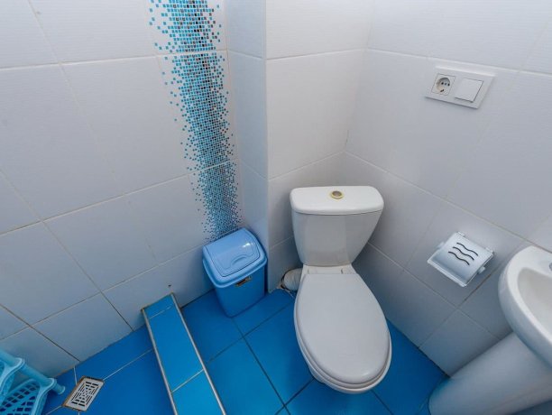 Люкс 2-х местный однокомнатный, база отдыха «Смальта», Кирилловка. Фото 3