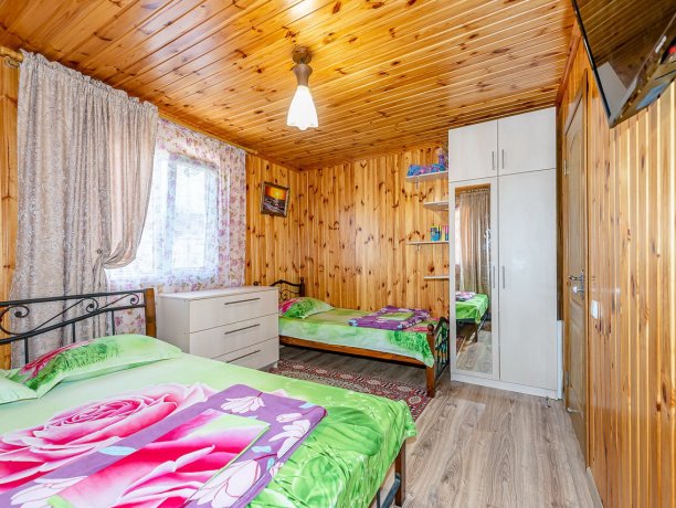 Коттедж №1 Люкс 4х местный одноэтажный трехкомнатный, база отдыха «ЛенСити», Кирилловка. Фото 1