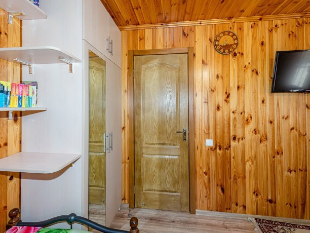 Коттедж №1 Люкс 4х местный одноэтажный трехкомнатный, база отдыха «ЛенСити», Кирилловка. Фото 5