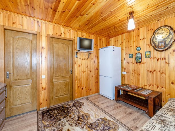 Коттедж №2 Люкс 4х местный одноэтажный трехкомнатный, база отдыха «ЛенСити», Кирилловка. Фото 3