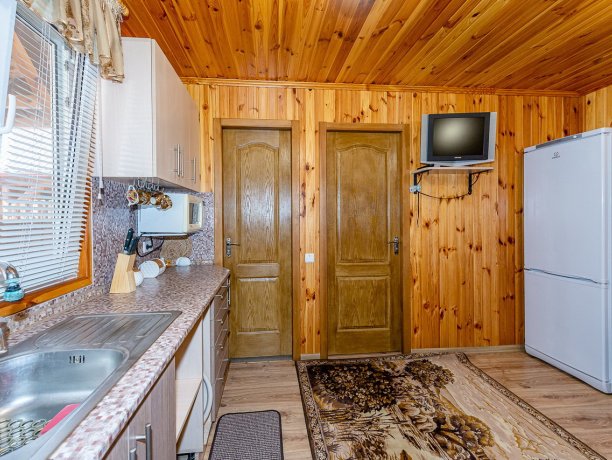 Коттедж №2 Люкс 4х местный одноэтажный трехкомнатный, база отдыха «ЛенСити», Кирилловка. Фото 4