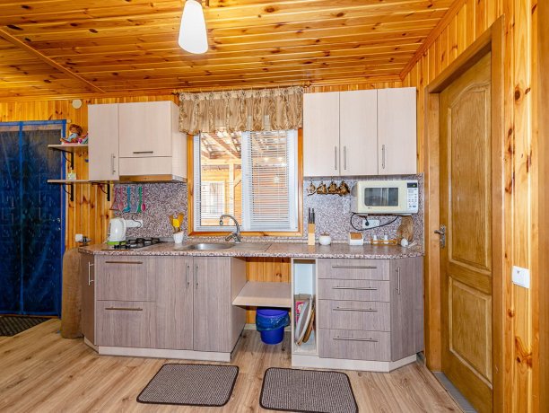 Коттедж №2 Люкс 4х местный одноэтажный трехкомнатный, база отдыха «ЛенСити», Кирилловка. Фото 7