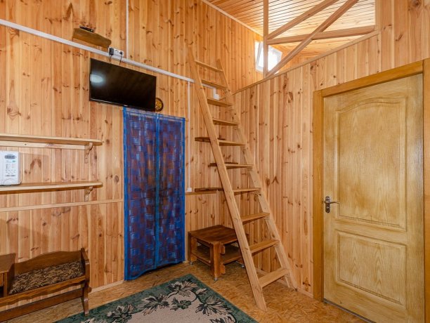 Коттедж №4 Люкс 6ти местный 2-х уровневый трехкомнатный, база отдыха «ЛенСити», Кирилловка. Фото 6