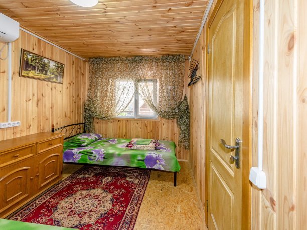 Коттедж №4 Люкс 6ти местный 2-х уровневый трехкомнатный, база отдыха «ЛенСити», Кирилловка. Фото 3