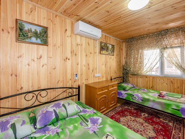 Коттедж №4 Люкс 6ти местный 2-х уровневый трехкомнатный, база отдыха «ЛенСити», Кирилловка. Фото 2