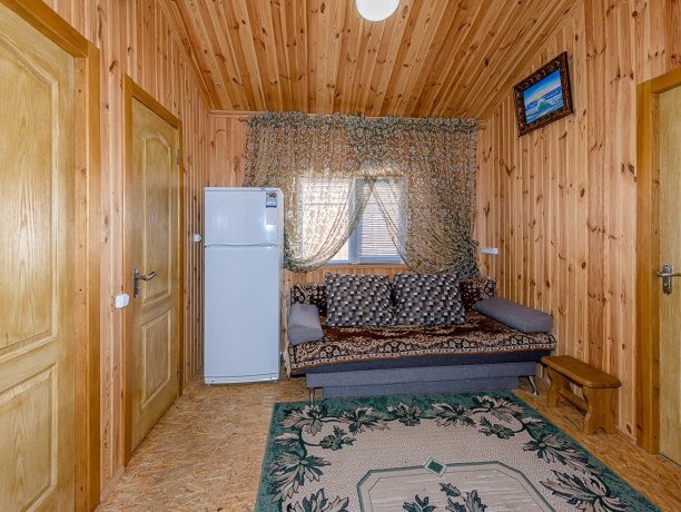 Коттедж №5 Люкс 6ти местный 2-х уровневый трехкомнатный, база отдыха «ЛенСити», Кирилловка. Фото 9