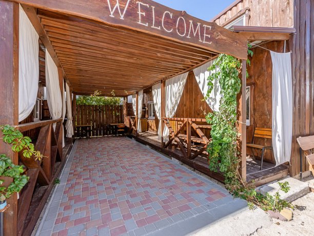 Коттедж №5 Люкс 6ти местный 2-х уровневый трехкомнатный, база отдыха «ЛенСити», Кирилловка. Фото 17