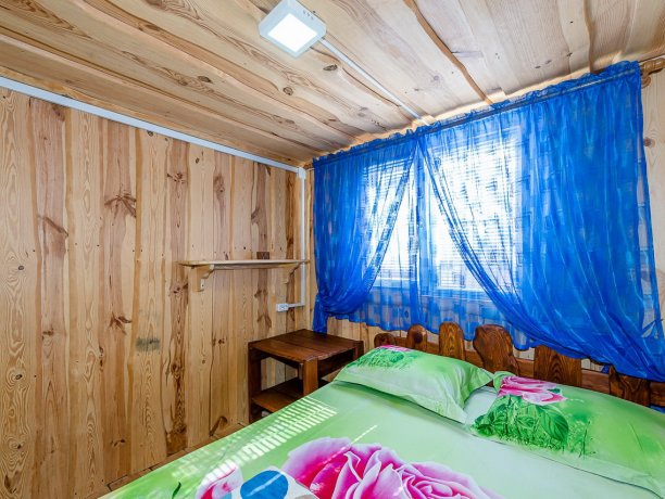 Коттедж №7 Люкс 4х местный 2х этажный трехкомнатный, база отдыха «ЛенСити», Кирилловка. Фото 2