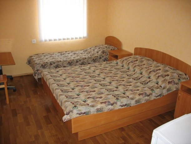 Стандарт №3 однокомнатный, база отдыха «Елена», Кирилловка. Фото 1