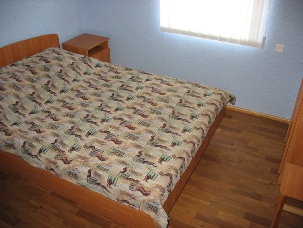 Стандарт №5 однокомнатный, база отдыха «Елена», Кирилловка. Фото 1