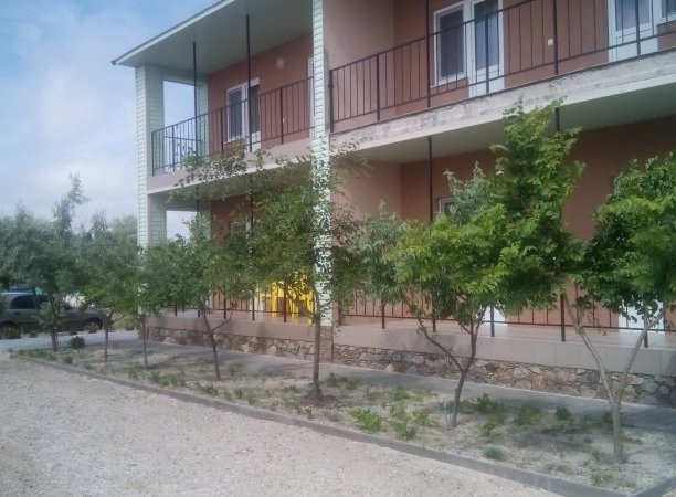 Люкс №7-2 двухкомнатный, база отдыха «Орион», Кирилловка. Фото 1