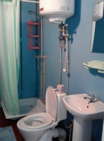 Эконом Домик №6 двухкомнатный, база отдыха «Орион», Кирилловка. Фото 10