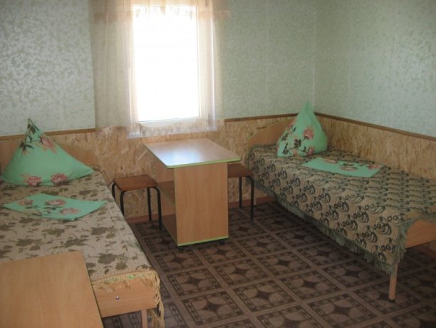 Люкс №21 однокомнатный, база отдыха «Таврия», Кирилловка. Фото 1