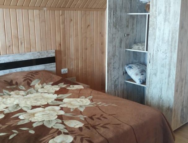 Люкс №8(3к) двухкомнатный, база отдыха «Арис», Кирилловка. Фото 7