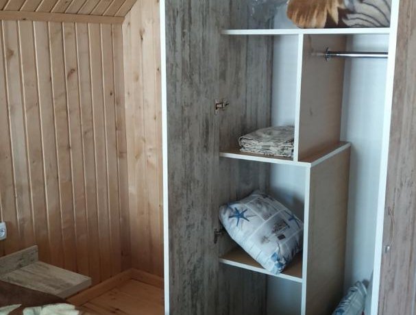 Люкс №8(3к) двухкомнатный, база отдыха «Арис», Кирилловка. Фото 10